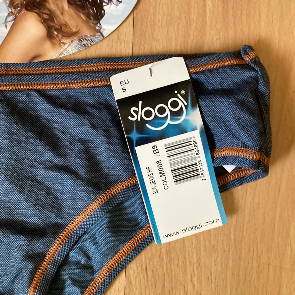 Sloggi SLW Wild Jean STR Denim Blue Jean Hipster
New with Tags 
Small - Picture 3 of 5